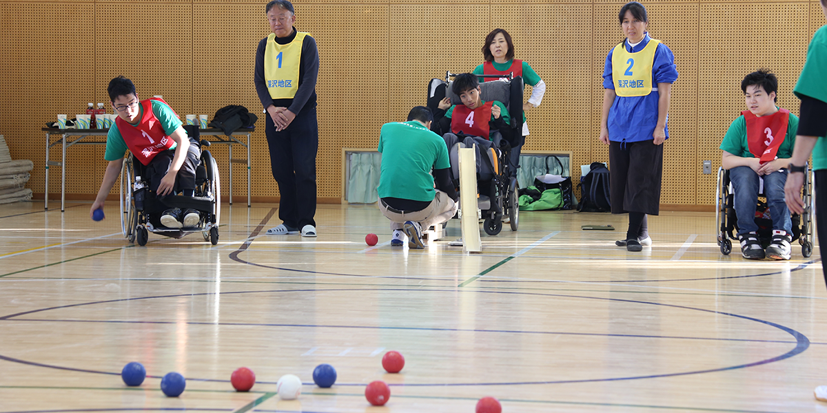 ふれ愛・ささえ愛・笑い愛